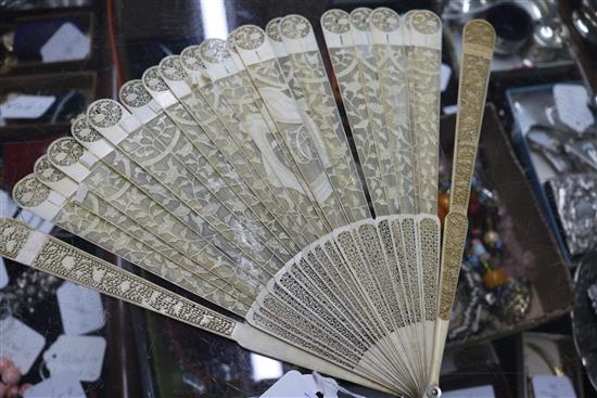 A late 18th century Chinese export ivory brisé fan